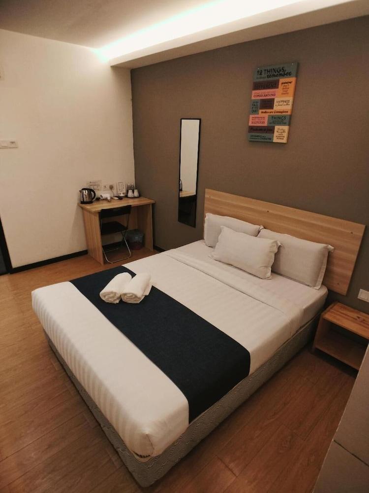 1Orange Hotel Sri Petaling Kuala Lumpur Exterior photo
